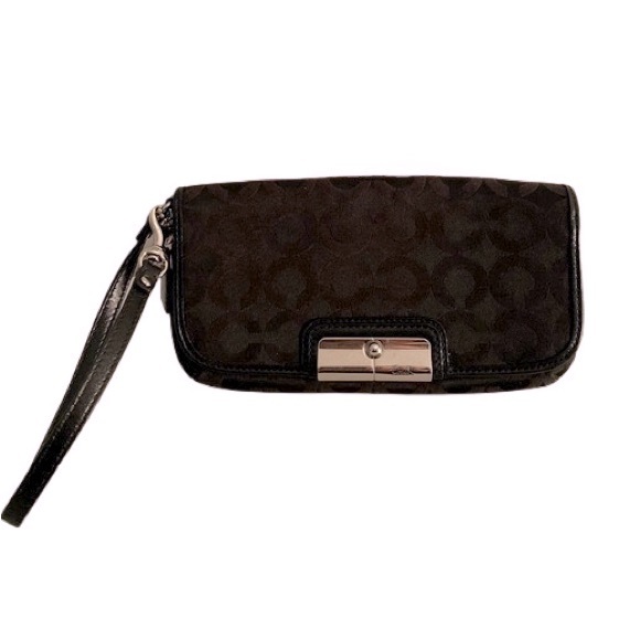 COACH Kristin Signature Black Clutch/Wristlet with Embroidered C Logo Like New! - Picture 5 of 7